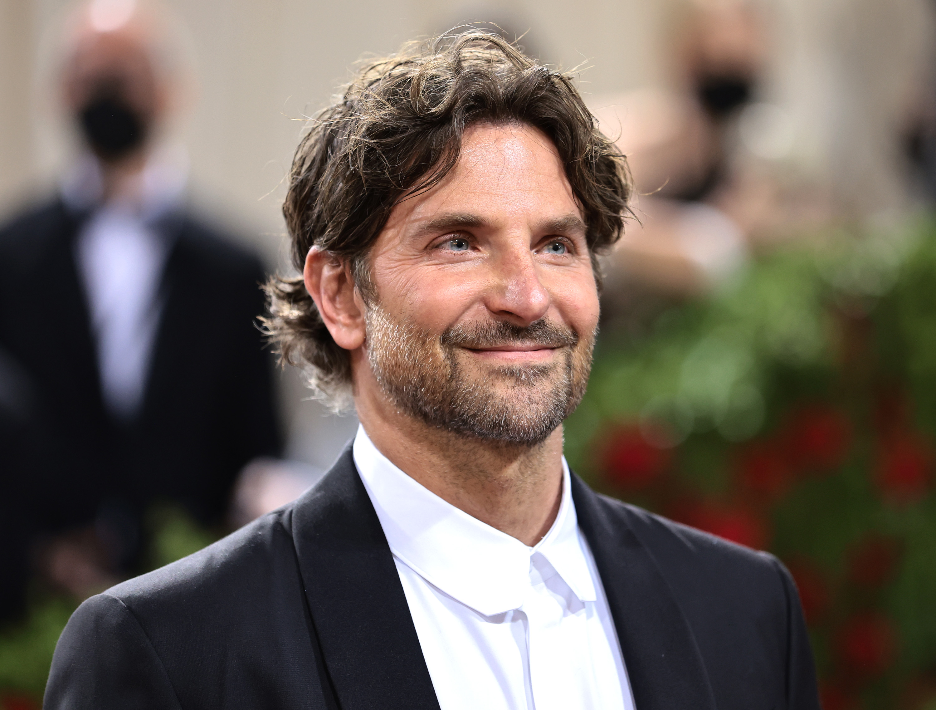 NEW YORK, NEW YORK - MAY 02: Bradley Cooper attends The 2022 Met Gala Celebrating "In America: An Anthology of Fashion" at The Metropolitan Museum of Art on May 02, 2022 in New York City. (Photo by Jamie McCarthy/Getty Images)