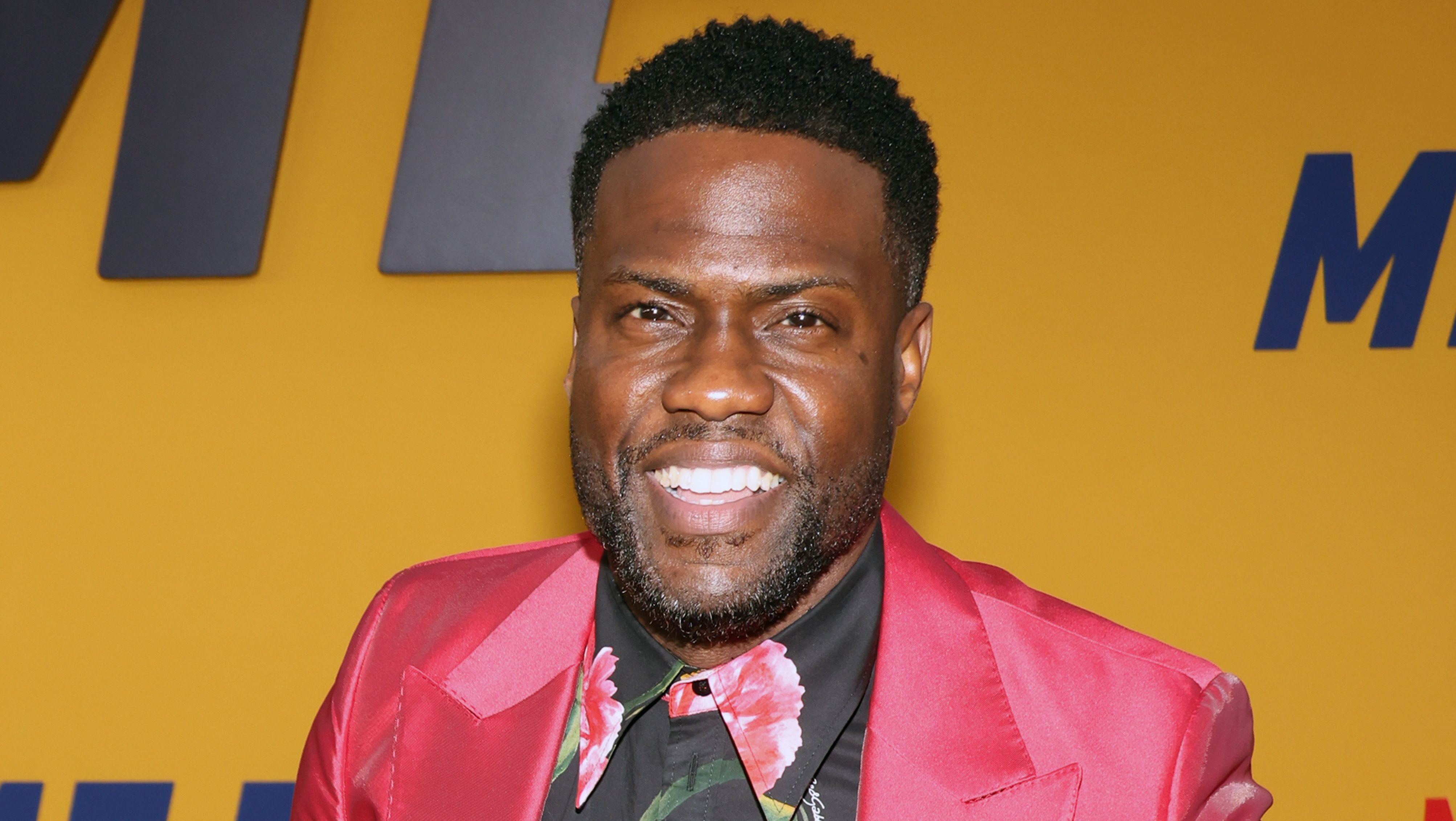 LOS ANGELES, CALIFORNIA - AUGUST 23: Kevin Hart attends the Los Angeles premiere of Netflix's "Me Time" at Regency Village Theatre on August 23, 2022 in Los Angeles, California. (Photo by David Livingston/Getty Images)