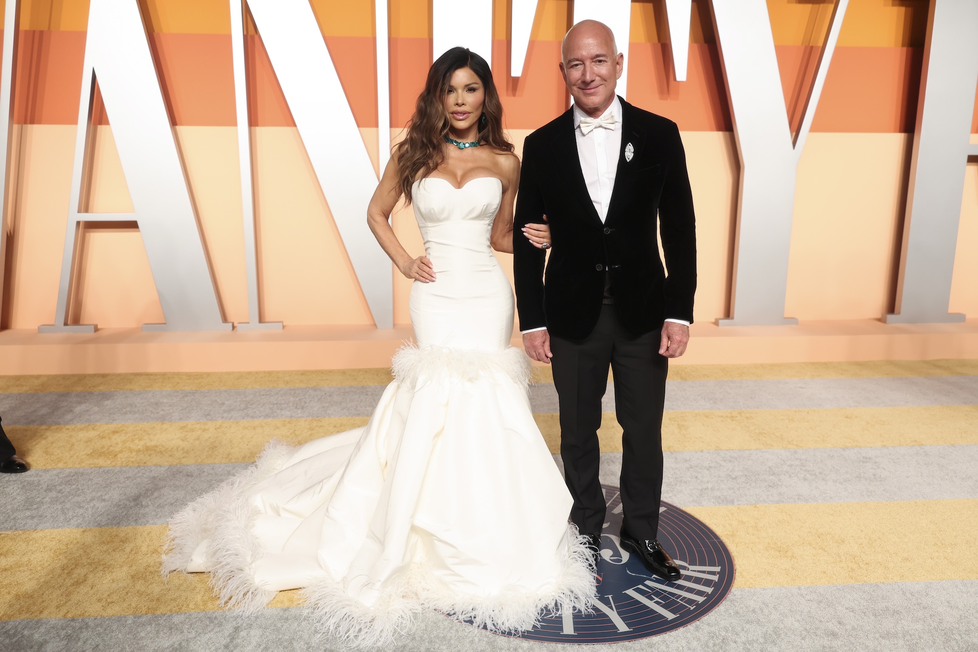 Lauren Sánchez, Jeff Bezos at the 2025 Vanity Fair Oscar Party Hosted By Radhika Jones held at Wallis Annenberg Center for the Performing Arts on March 02, 2025 in Beverly Hills, California.