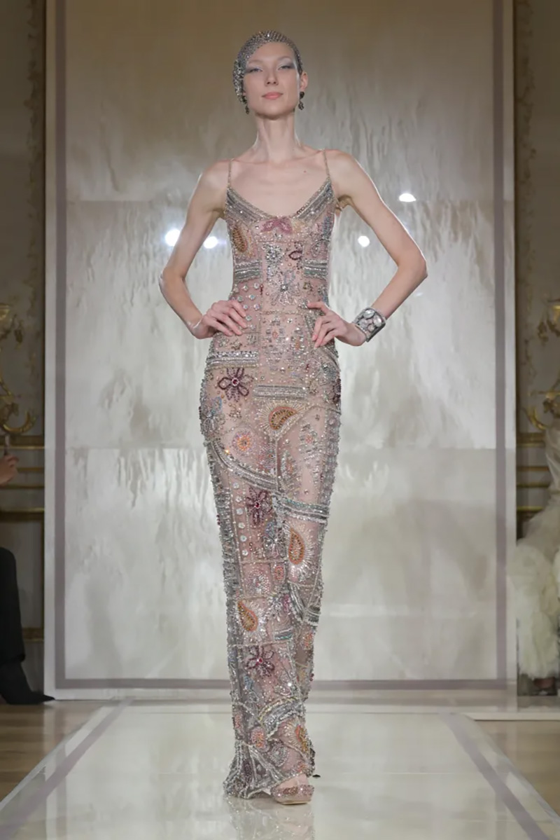 Giorgio Armani Privé spring 2025 couture collection.