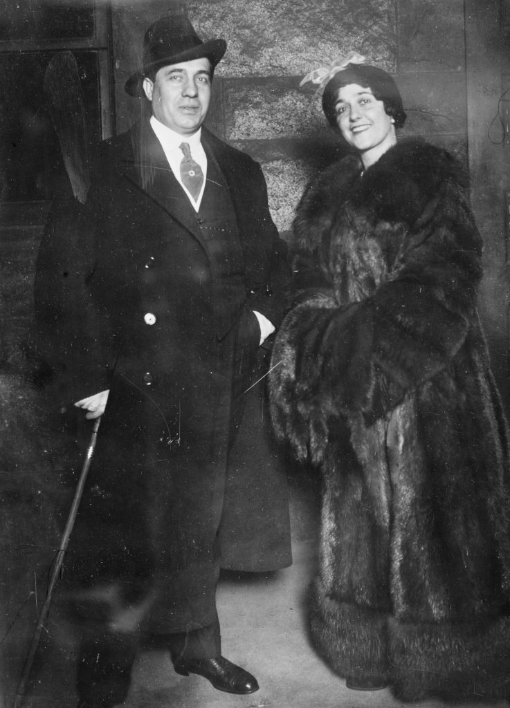 Muratore & Cavalieri, circa 1910 - 1915. Shows French actor and opera singer Lucien Muratore (1876-1954) and his wife Italian opera singer Lina Cavalieri (1874-1944). Creator: Bain News Service. (Photo by Heritage Art/Heritage Images via Getty Images)